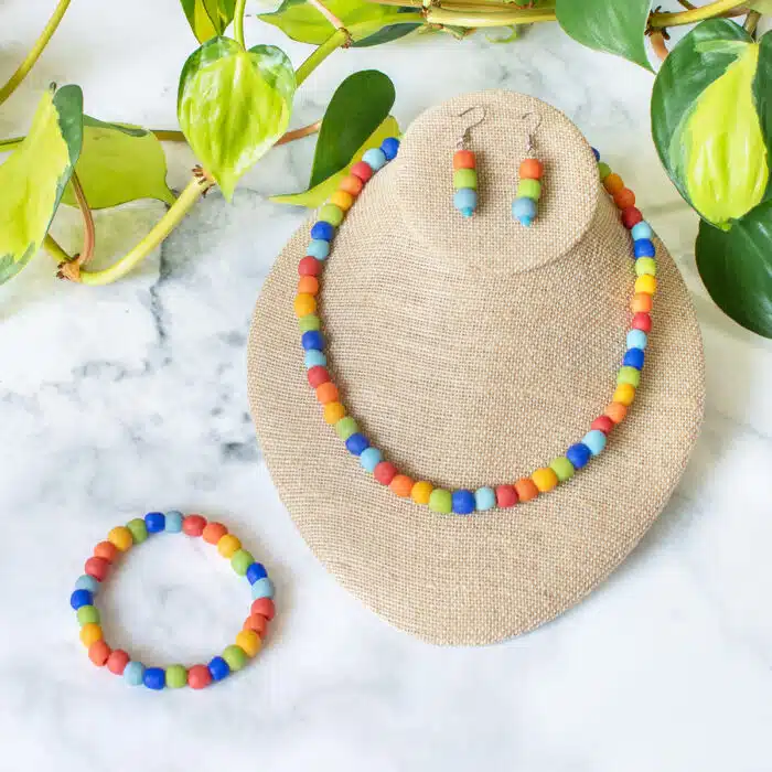 Pearls: Necklace - Rainbow