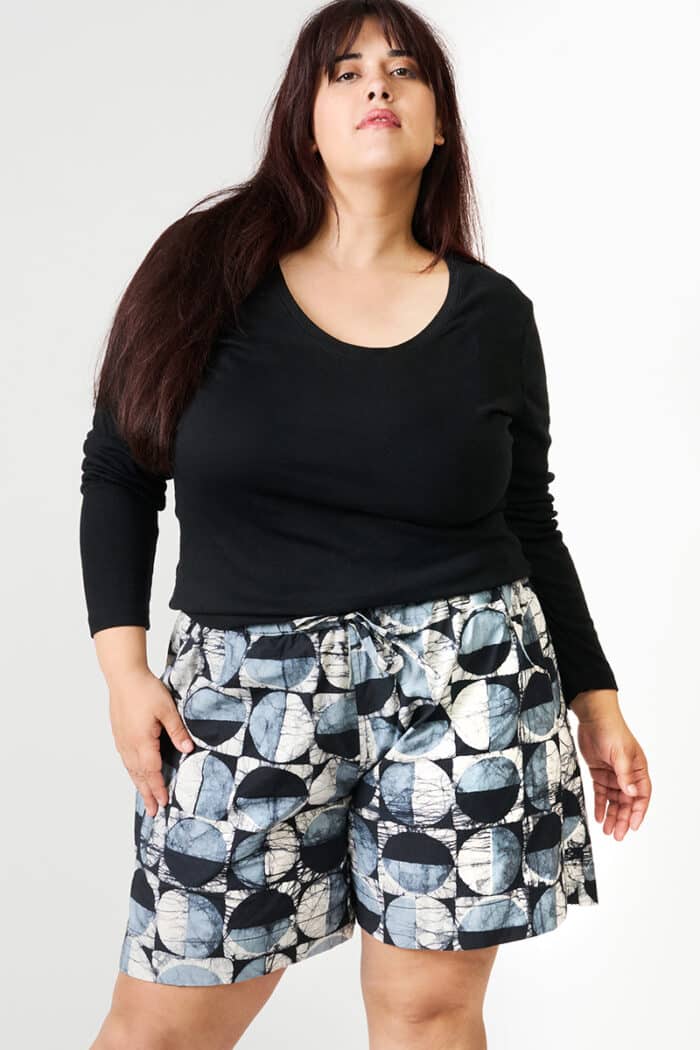 Cabana Shorts: Mod Circles - Black-Organic