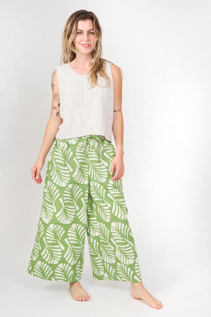Trousers-Crop: Deco Leaf - Olive-Organic