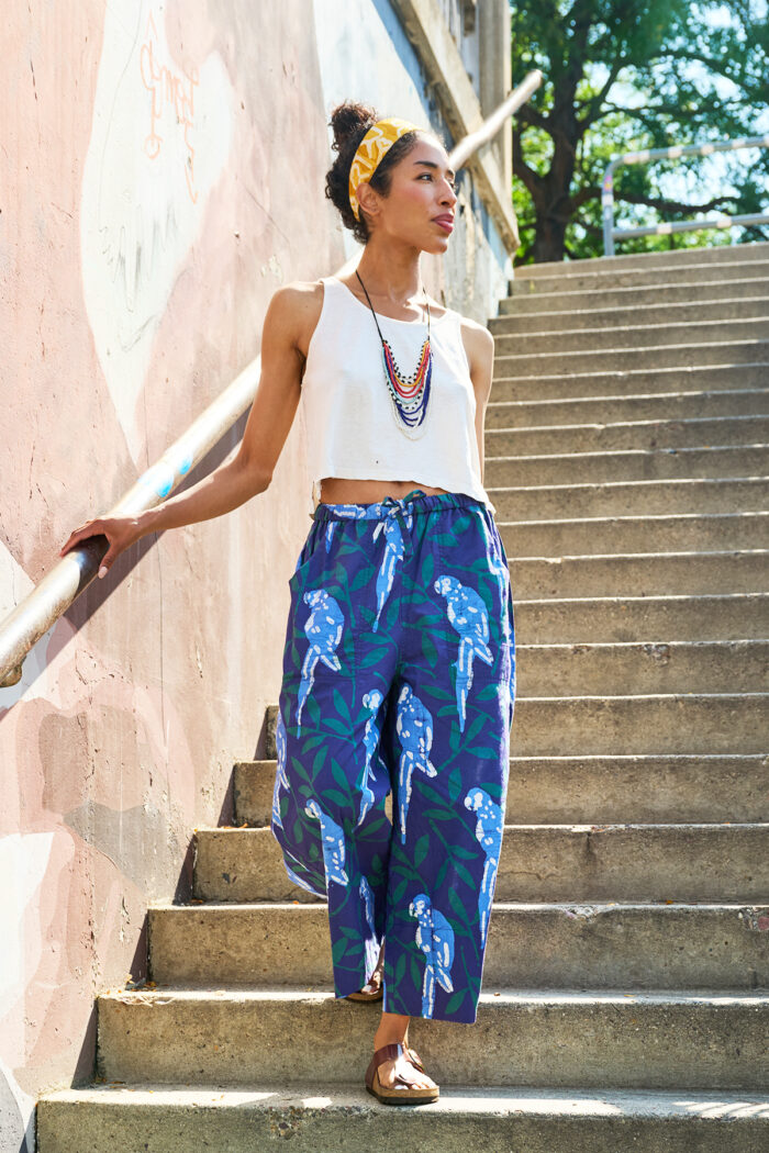 Trousers-Crop: Parrots - Spruce-Organic