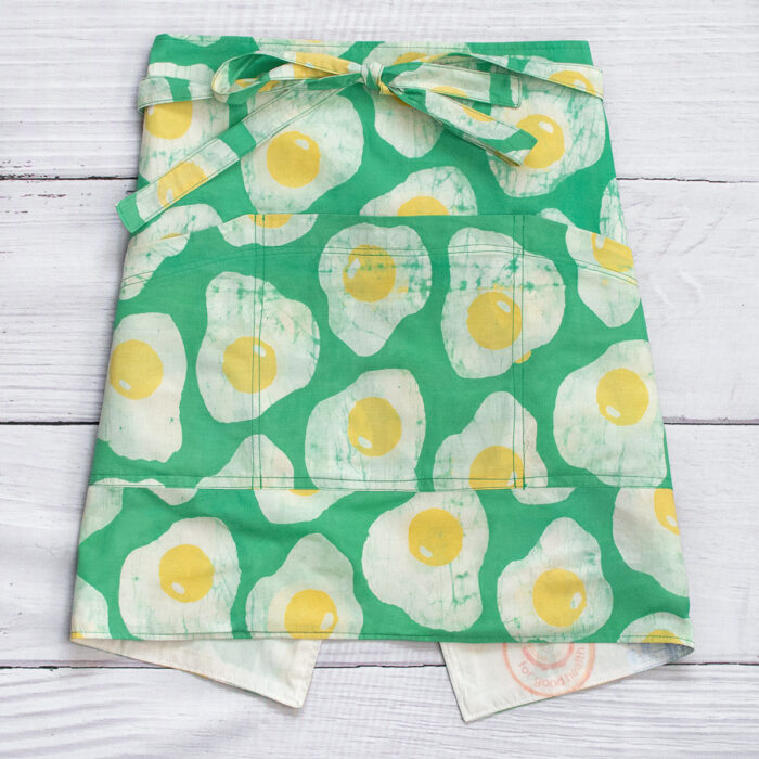 Apron Bistro: Eggs - Green-Organic