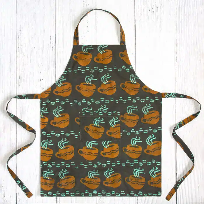 Apron Reversible: Coffee Cups - Brown-Organic